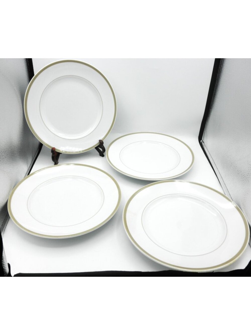 Williams Sonoma Brasserie Tan 10-3/4 Inch Dinner plates Set of 4 Vintage Japan